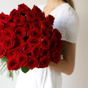 Красные розы в ленту (Россия, 35 шт) №1740 - Фото 4